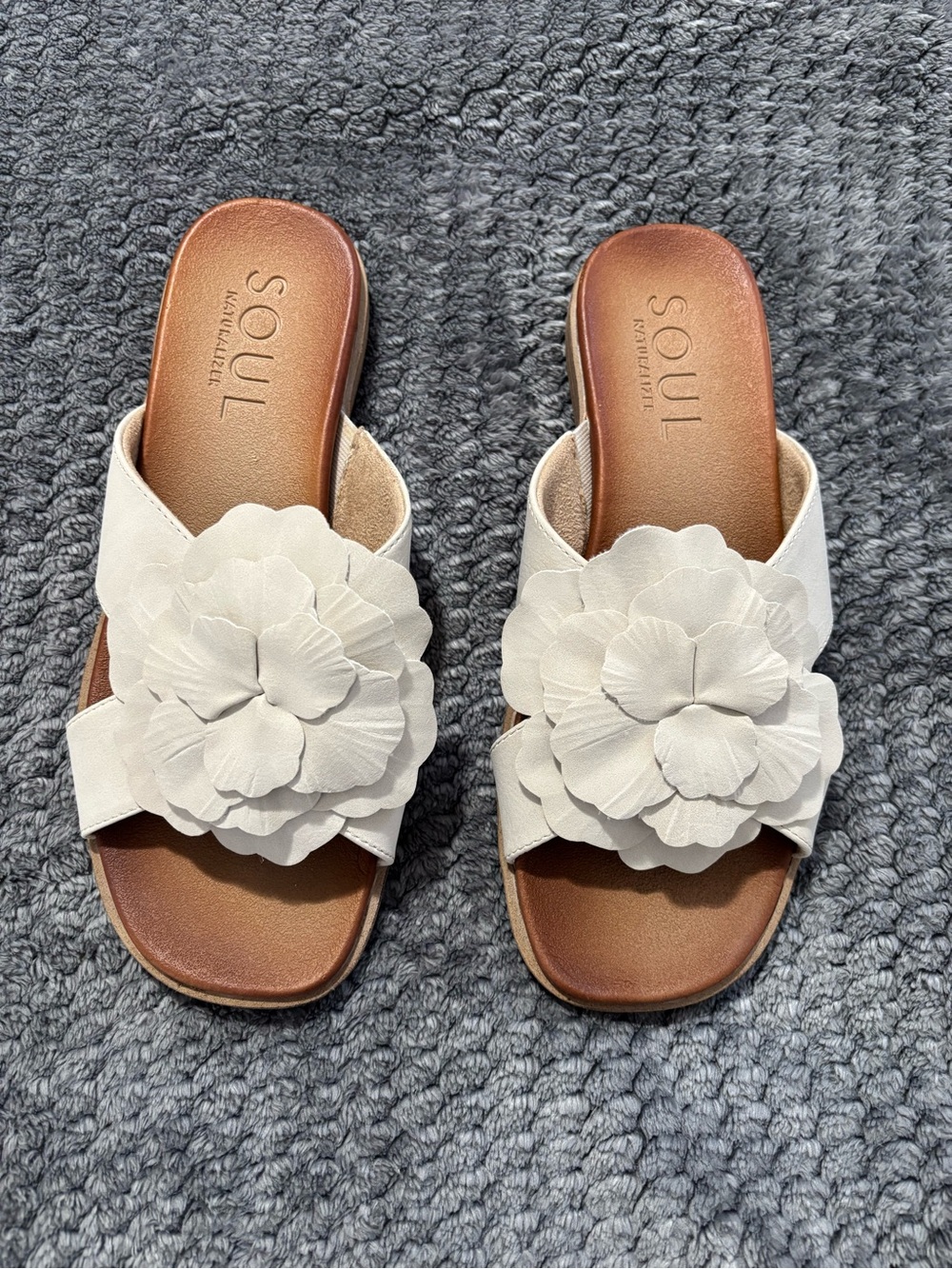 Soul Naturalizer White Floral Slide Sandals Size 7